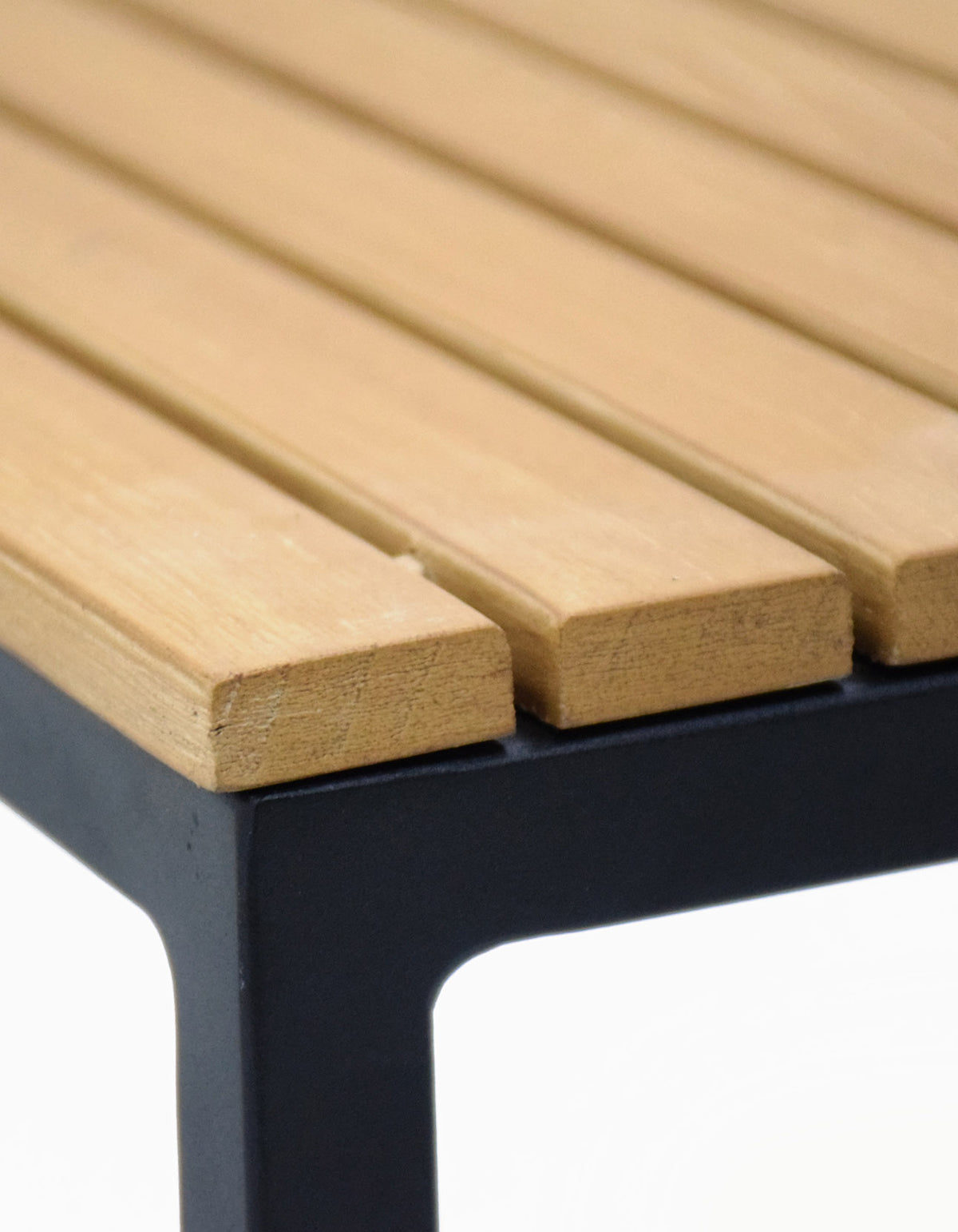 Elwood Side Table, close-up of the slatted teak top and black aluminium frame