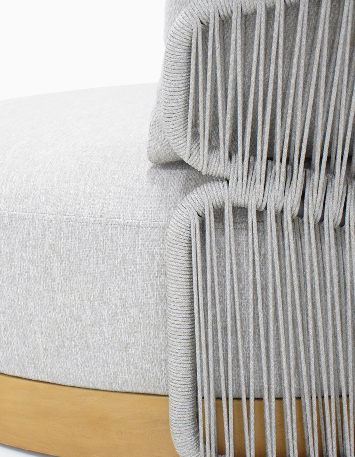 Merricks Jumbo Day Bed in light grey, close-up of the rope wrap and teak base